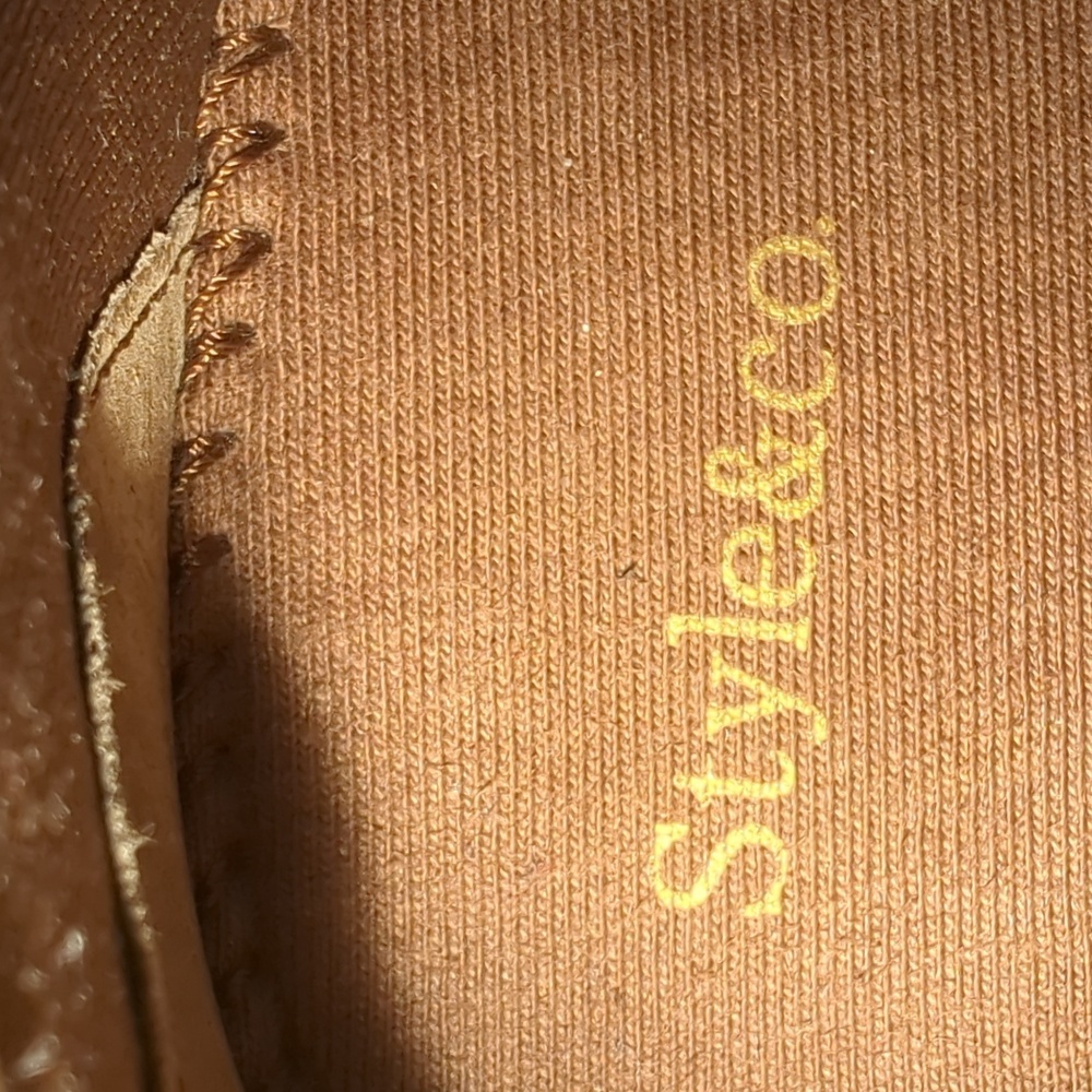 Style & Co. Brown ankle booties - Picture 6 of 7